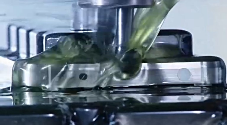 小米4、魅族MX4手機外殼加工用的是什么切削液？